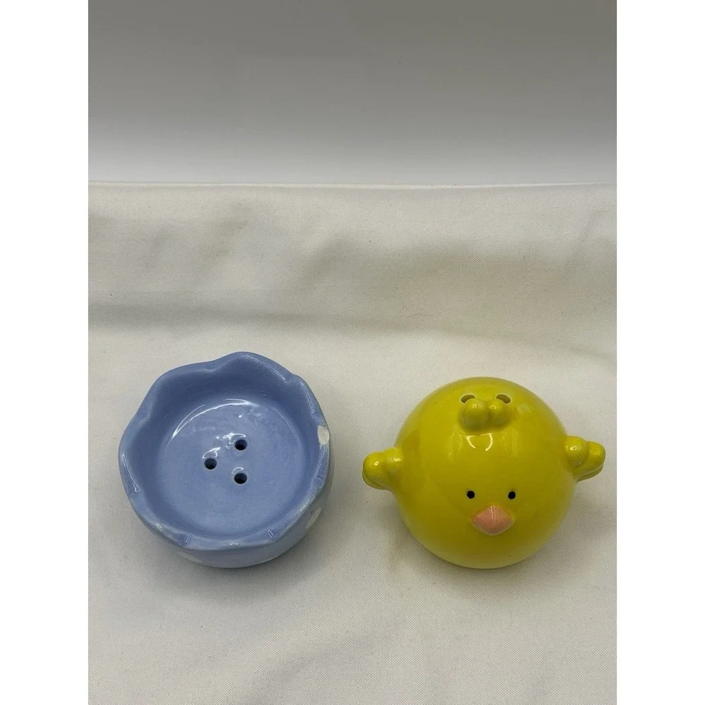 Ceramic Easter Salt and Pepper Shaker Set Publix READ